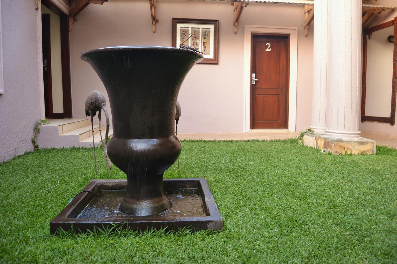 Zawadi House Lodge Аруша Екстериор снимка