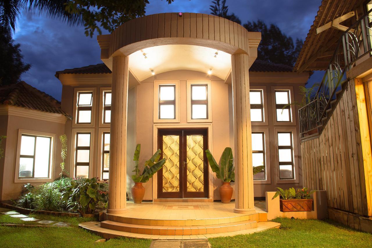 Zawadi House Lodge Аруша Екстериор снимка